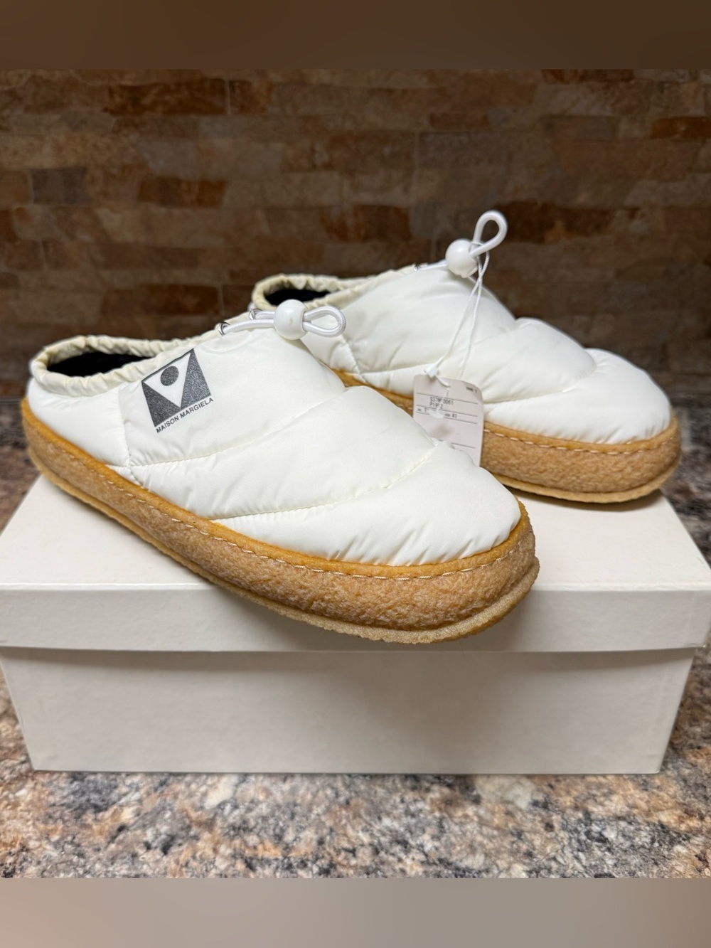 Maison Margiela FW2018 Puffer Mules Slides Size 41 US 8